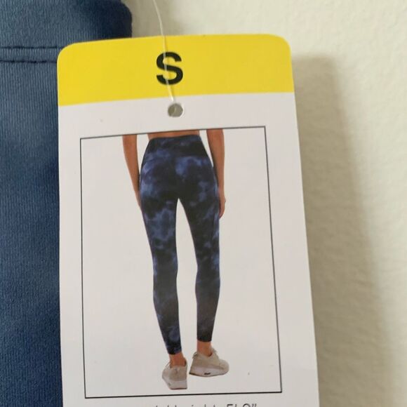 Danskin blue camo tight leggings, NWT, size S/P - Picture 2 of 8